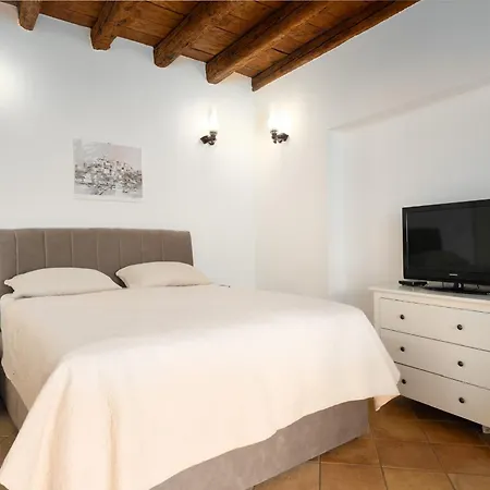 Apartment Studio Ana *